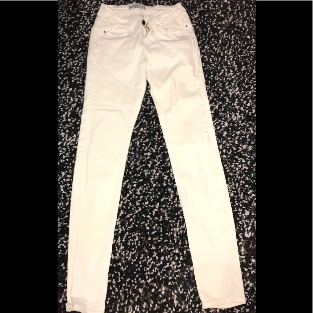 Zara trafaluc white jeans